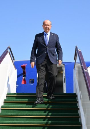 Ersin Tatar Azərbaycandadır