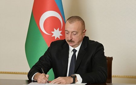 Prezident onları təltif etdi - Sərəncam