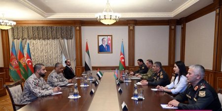 Azərbaycan və BƏƏ generalları Bakıda görüşdülər