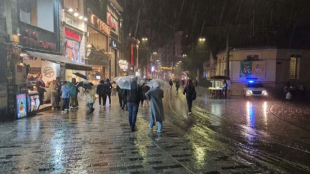 Zəlzələ gecəsi İstanbul... - Fotolar