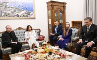 Mehriban Əliyeva səfirlik ofisinin açılışında 