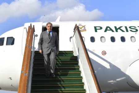 Şahbaz Şərif Bakıdadır - Foto