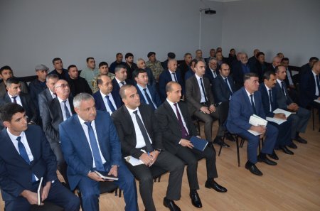 Elşən Həsənli sakinlərlə ilk görüşünü keçirdi - Fotolar
