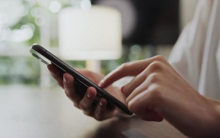 1  ədəddən çox telefon gətirsəniz - 100 manat rüsum alınacaq