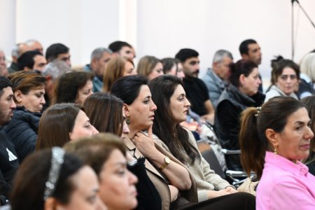 Zərərçəkənlər danışdı, Vardanyan dinlədi - Fotolar