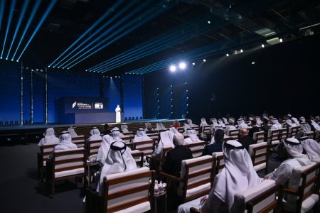 Prezident Əbu-Dabidədir - Fotolar