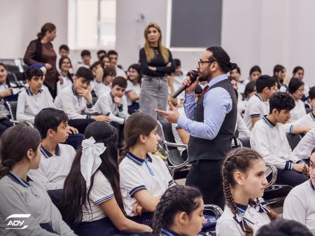 ADY şagirdlərə təlim keçdi - Fotolar