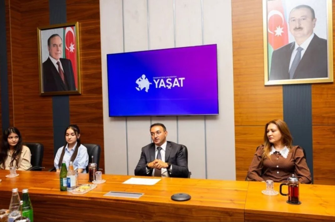 Bəzi tələbələrə 2000 manat MÜKAFAT VERİLƏCƏK