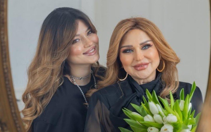 “Deyirlər ki, Mələkxanımın bloger qızı, amma...“ “Deyirlər ki, Mələkxanımın bloger qızı, amma...“