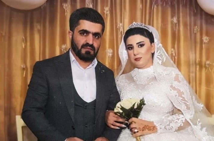 Ərindən boşanmaq istədiyi üçün öldürülən qadının (Fotosu) Ərindən boşanmaq istədiyi üçün öldürülən qadının (Fotosu)