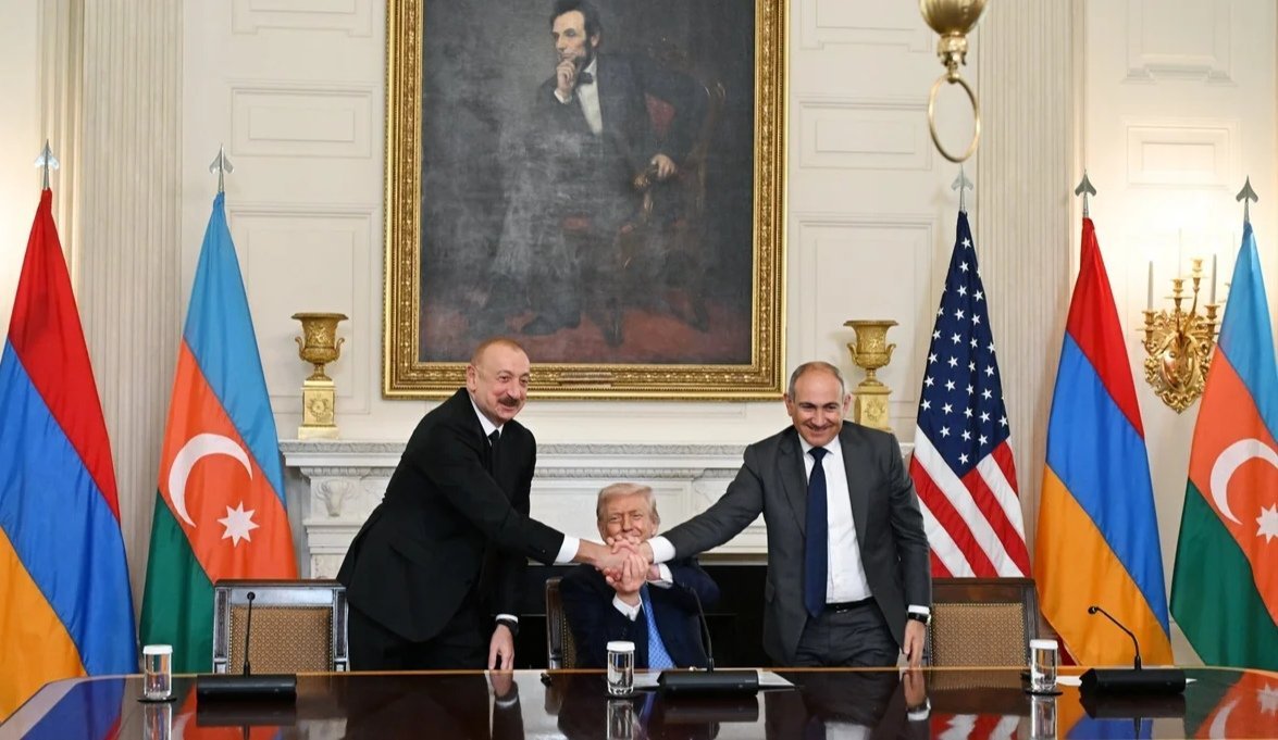 İlham Əliyev Trampa Nobel Sülh Mükafatının veriləcəyinə ümid etdiyini bildirib İlham Əliyev Trampa Nobel Sülh Mükafatının veriləcəyinə ümid etdiyini bildirib